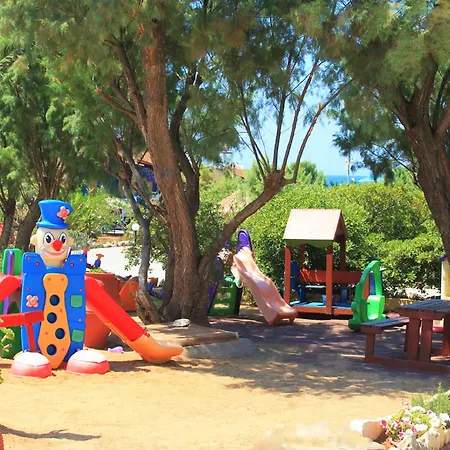 Zorbas Village Stavrós